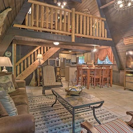 Snuggle Inn In The Heart Of Chalet Village! 蓋特林堡 外观 照片