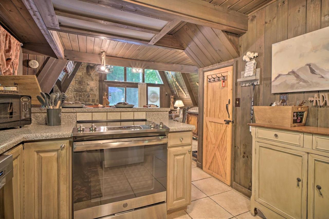Snuggle Inn In The Heart Of Chalet Village! 蓋特林堡 外观 照片