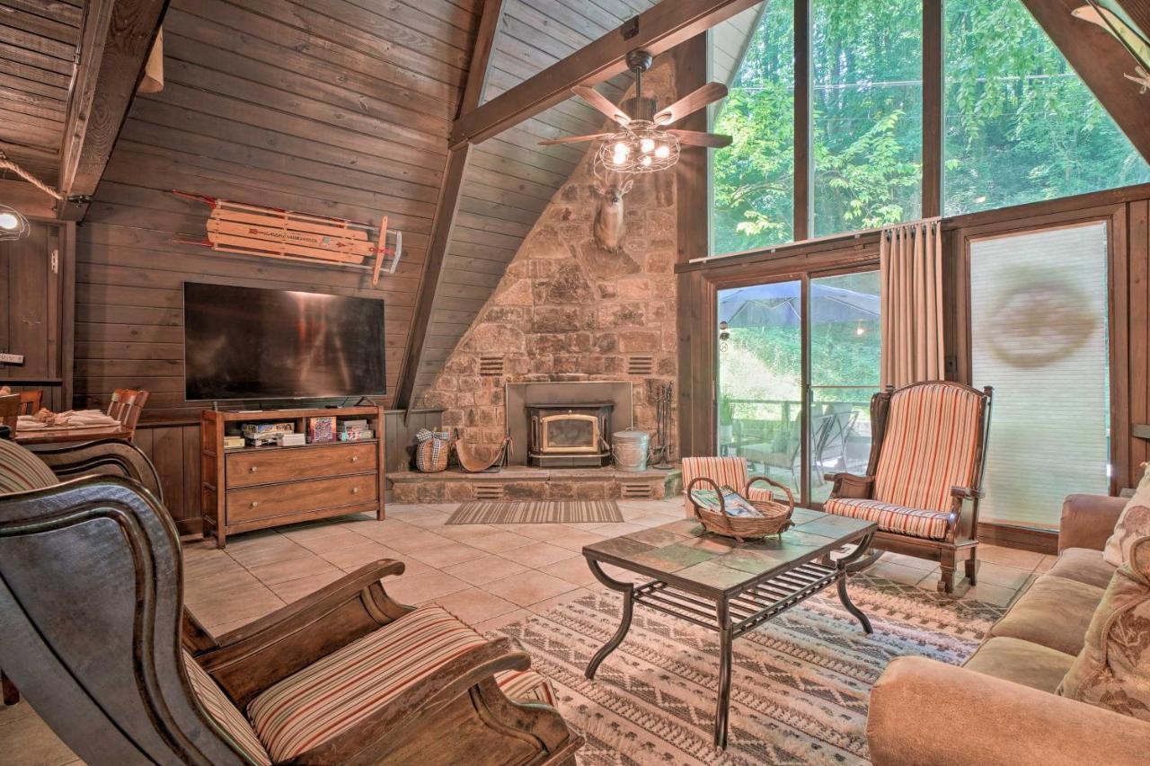 Snuggle Inn In The Heart Of Chalet Village! 蓋特林堡 外观 照片
